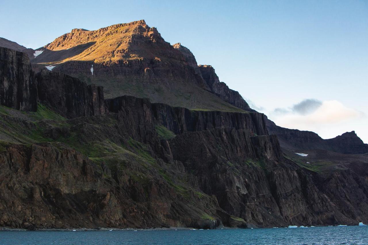 Hotel Disko Island Qeqertarsuaq Eksteriør billede